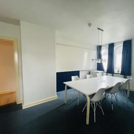 Aday - Spacious And Beautiful In The Center Of * Frederikshavn