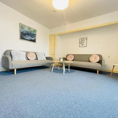 Aday - Spacious And Beautiful In The Center Of * Frederikshavn