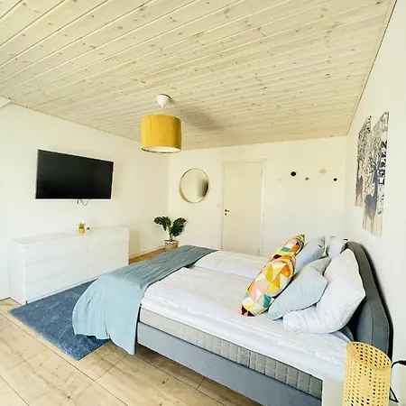Aday - Spacious And Beautiful In The Center Of * Frederikshavn