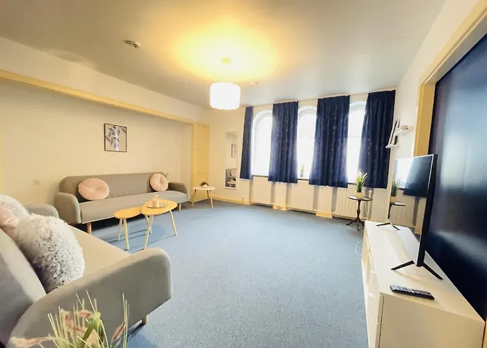 アパート Aday - Spacious And Beautiful In The Center Of